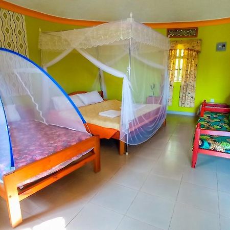 Crater Bay Cottages Kabale ภายนอก รูปภาพ